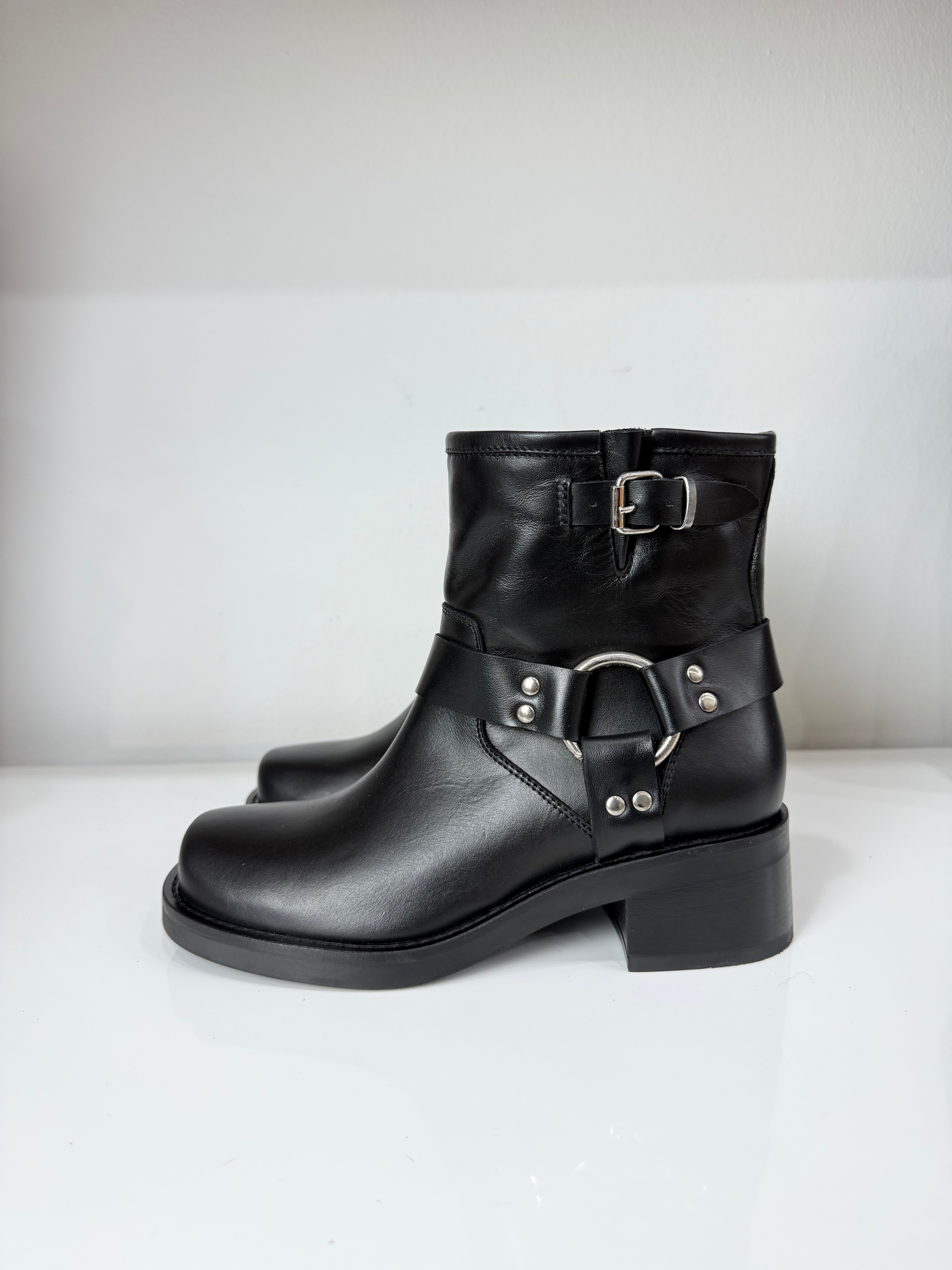 LEMARÈ STIVALETTO NERO