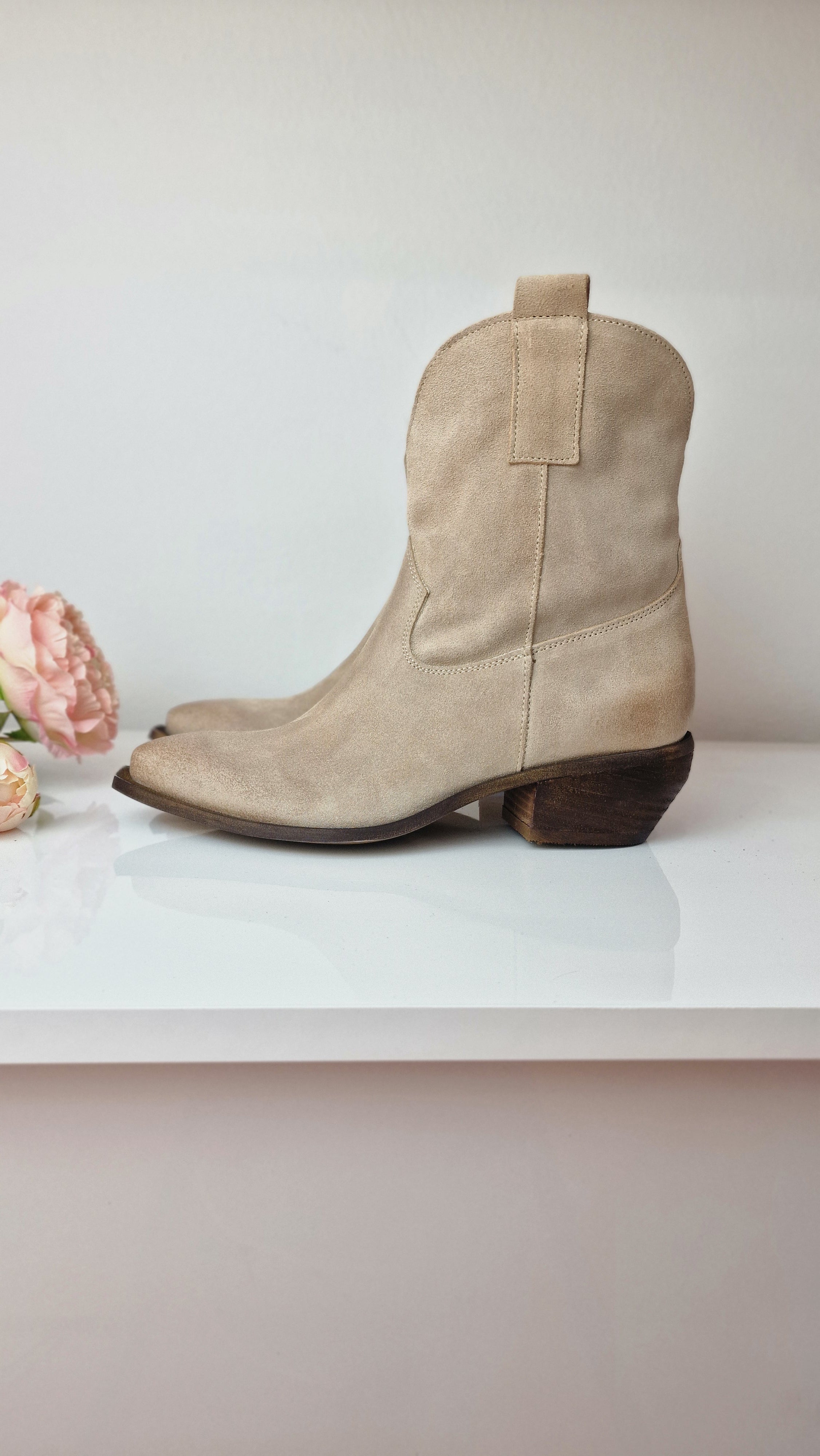 TEXANO in camoscio beige