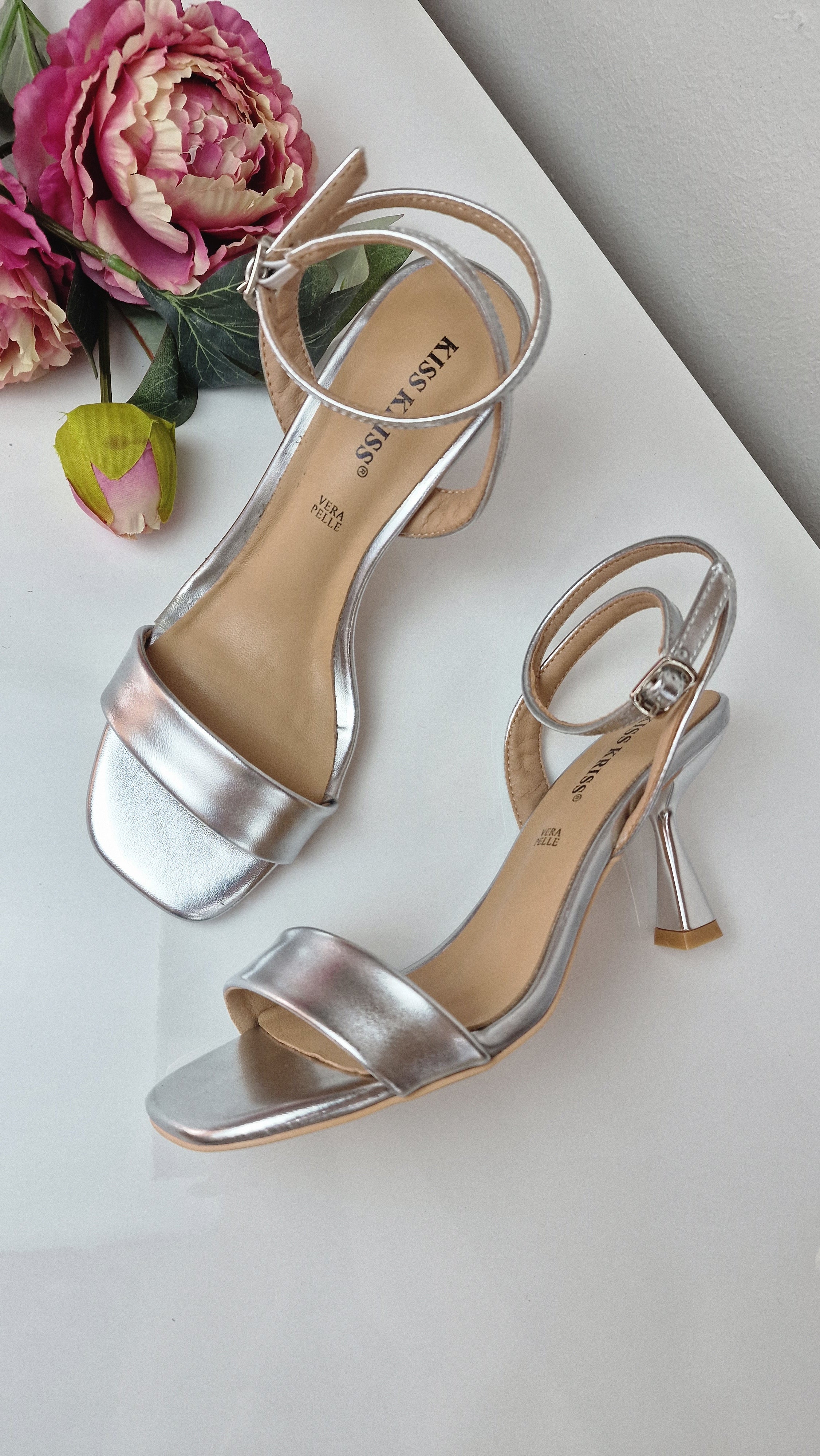 Sandali in vera pelle artigianali