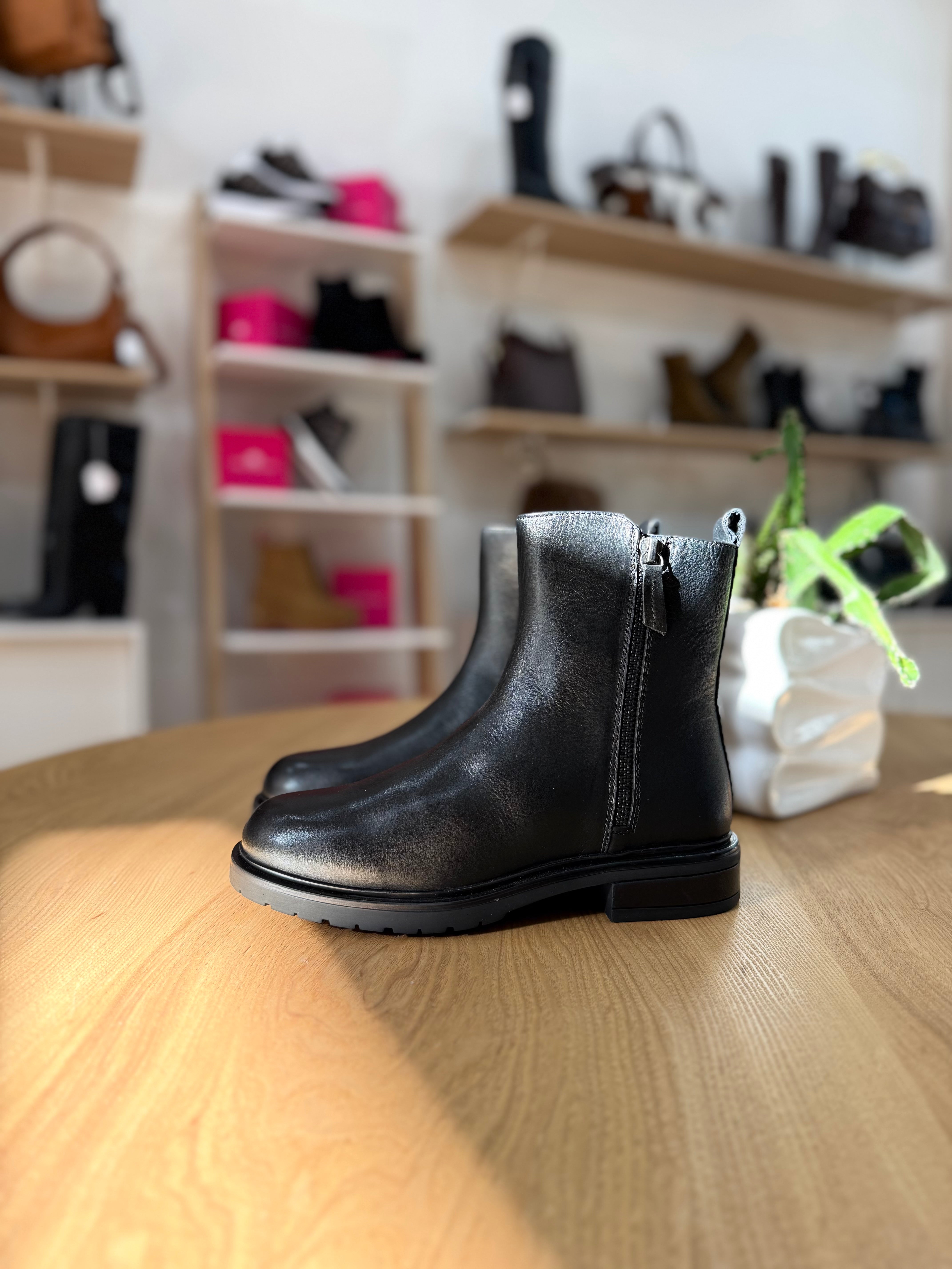 HOSIS STIVALETTO NERO