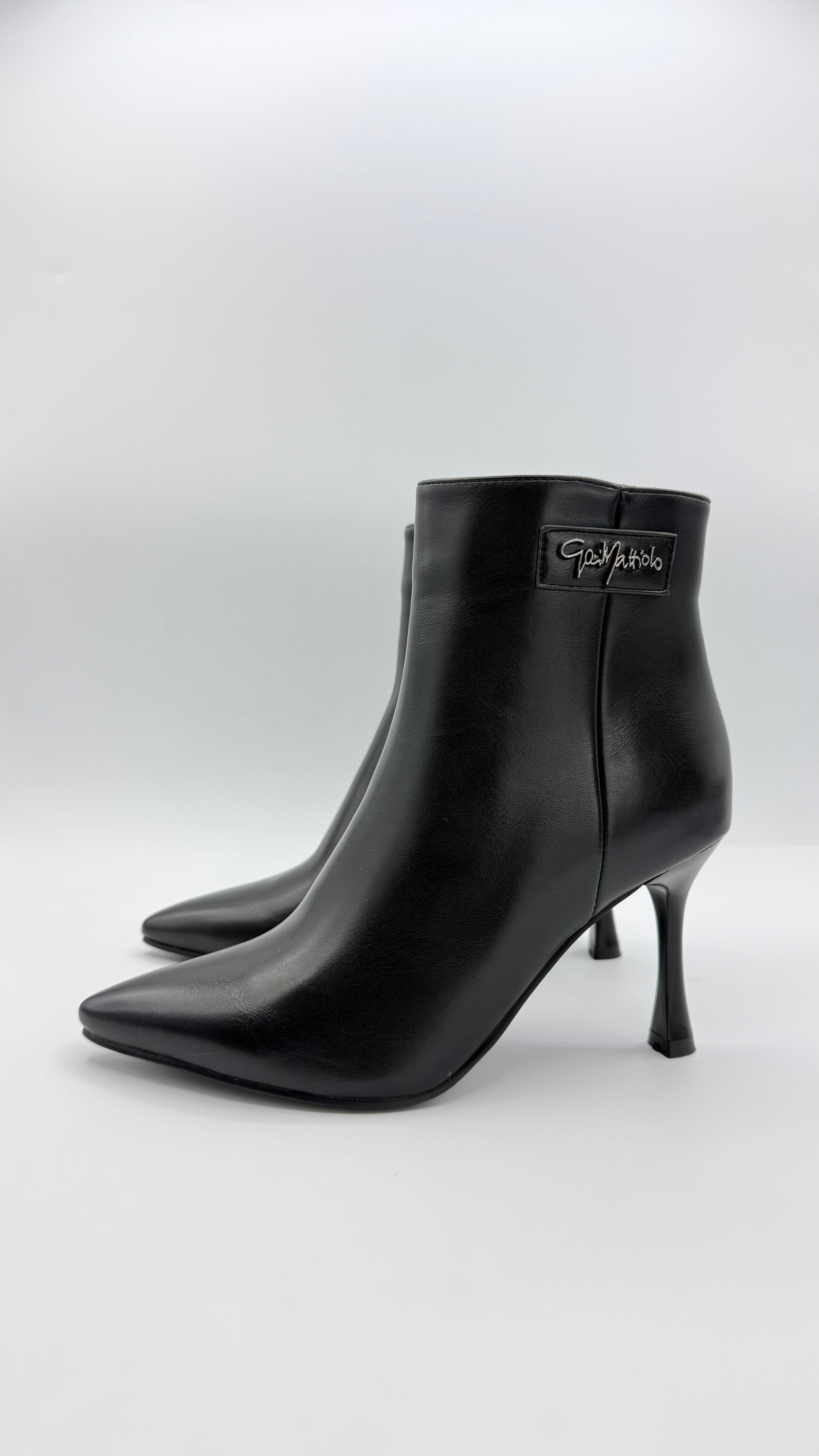 GAI MATTIOLO stivaletto nero