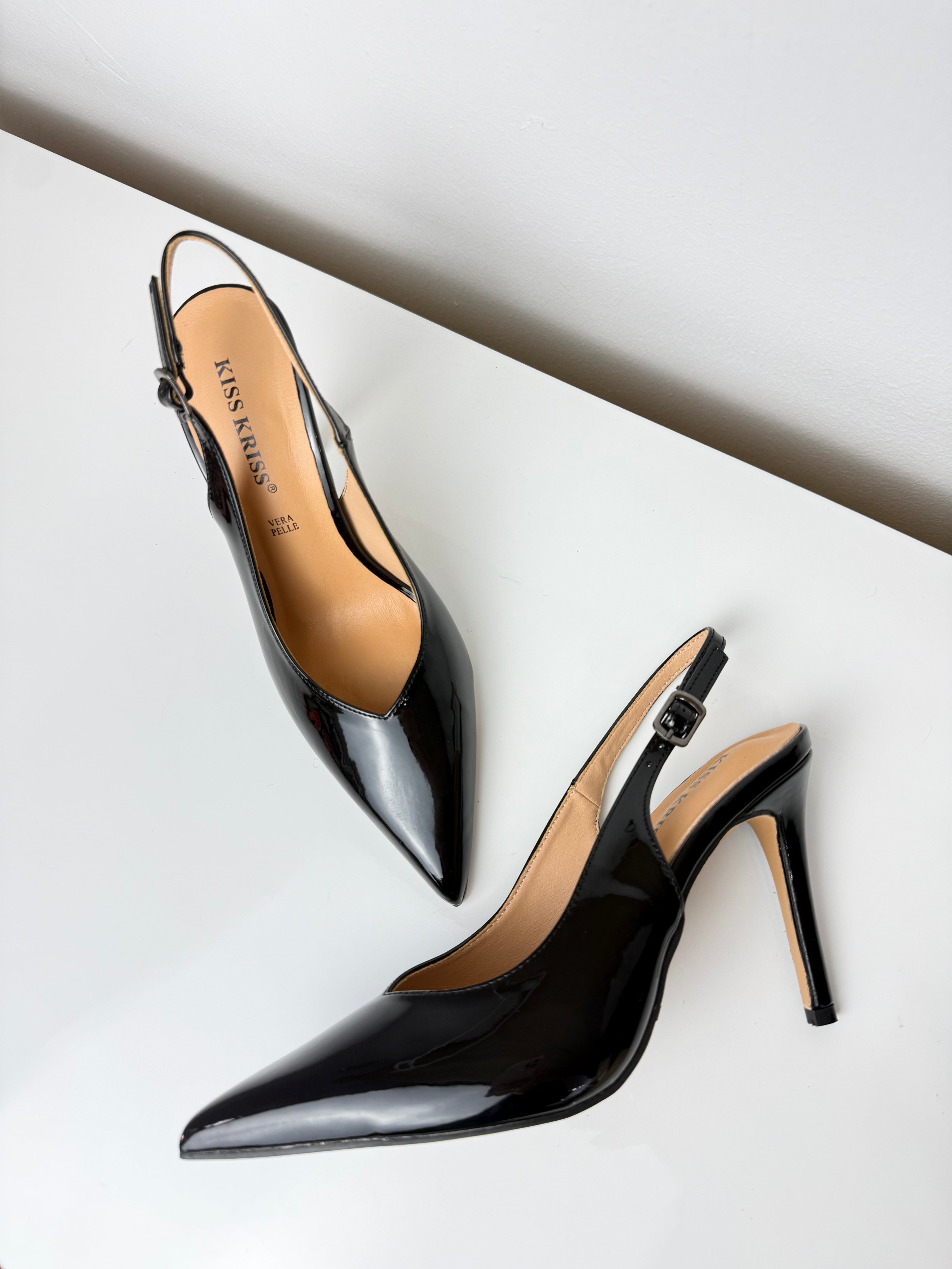 KISSKRISS SLINGBACK NERA VERNICE